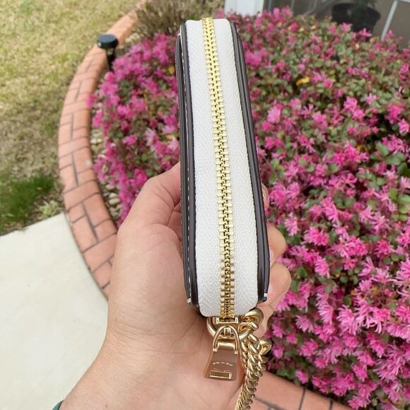 NWT Coach Zip Card Case In Signature Canvas With Floral Print - Picture 5 of 6